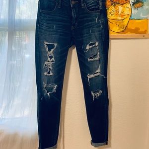 American Eagle Distressed Jegging
